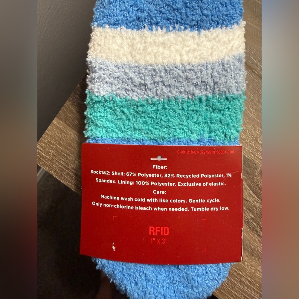 NWT Wondershop Toddler Shoe Size 6-9 Blue Crew Socks with Colorful Menorah - Picture 4 of 7